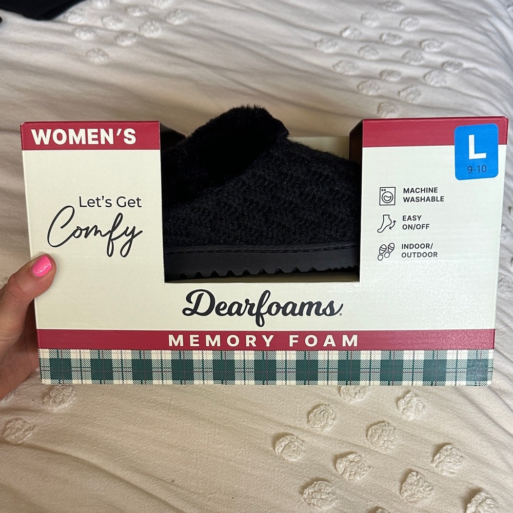 dearfoams Women's Black Plush Memory Foam Slippers